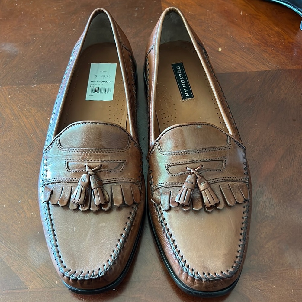 Men’s Bostonian brown loafers